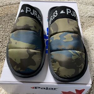 Pajar Canada Women's Stevie Slippers Olive Camo